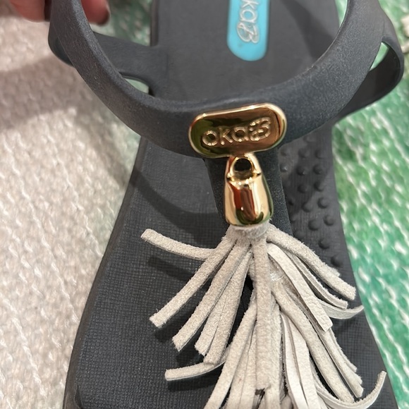 OKA b size 6 back strap grey Sandals with white tassel size 36 - Picture 3 of 4